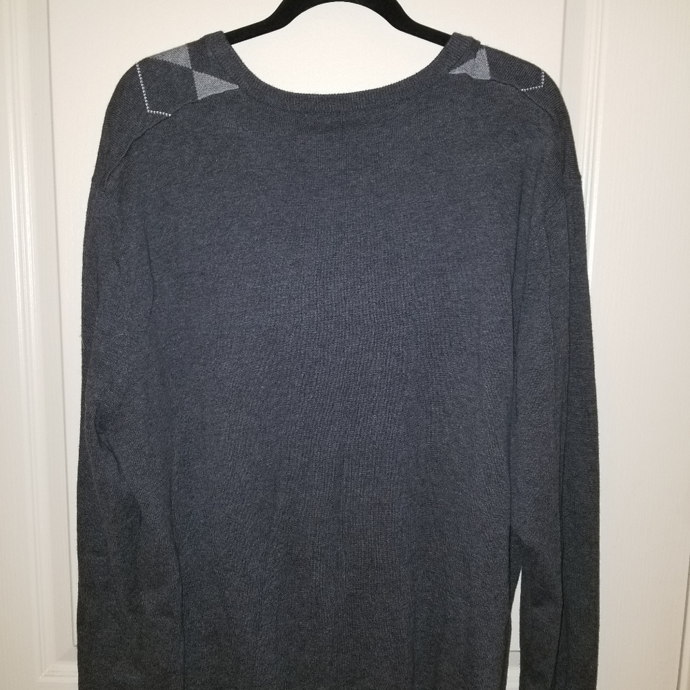 Sweater - Picture 2 of 2